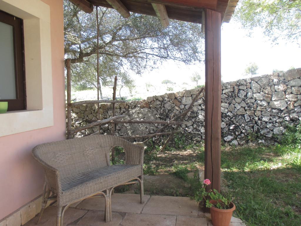 Le Mangiatoie Del Re Giordano Villa Avola Oda fotoğraf